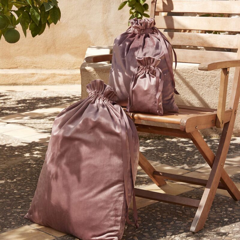 Velvet gift bag Thumbnail